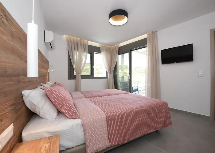 Adrianna Villa 1